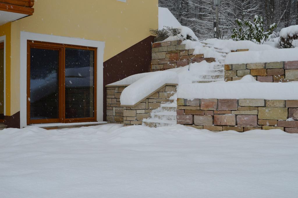 Haus Margit Apartamento Schlierbach Exterior foto